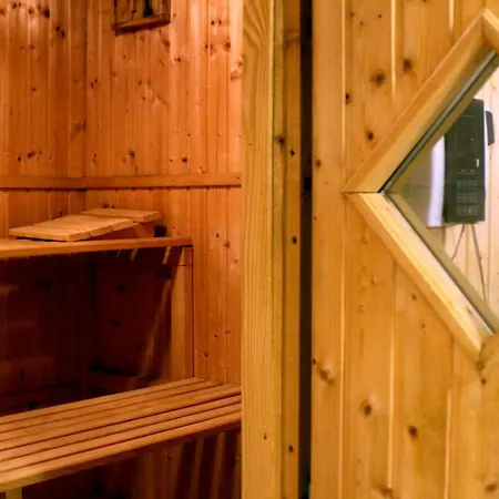 Anzio 4* Mariańskie Łaźnie